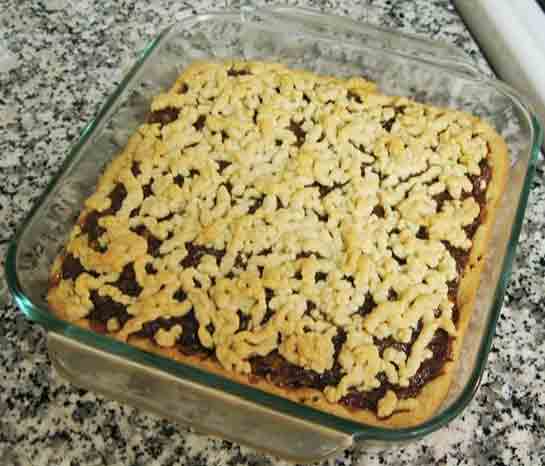 Pratik Elmalı Turta Tarifi ve Malzemeleri